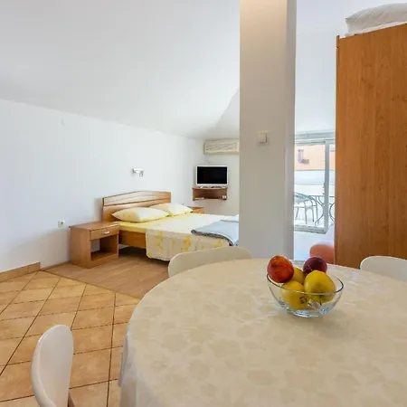Studio Fur 3 Personen Ca 30 Qm In Crikvenica, Kvarner Bucht Und Umgebung Apartman