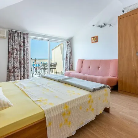 Apartman Studio Fur 3 Personen Ca 30 Qm In Crikvenica, Kvarner Bucht Und Umgebung *